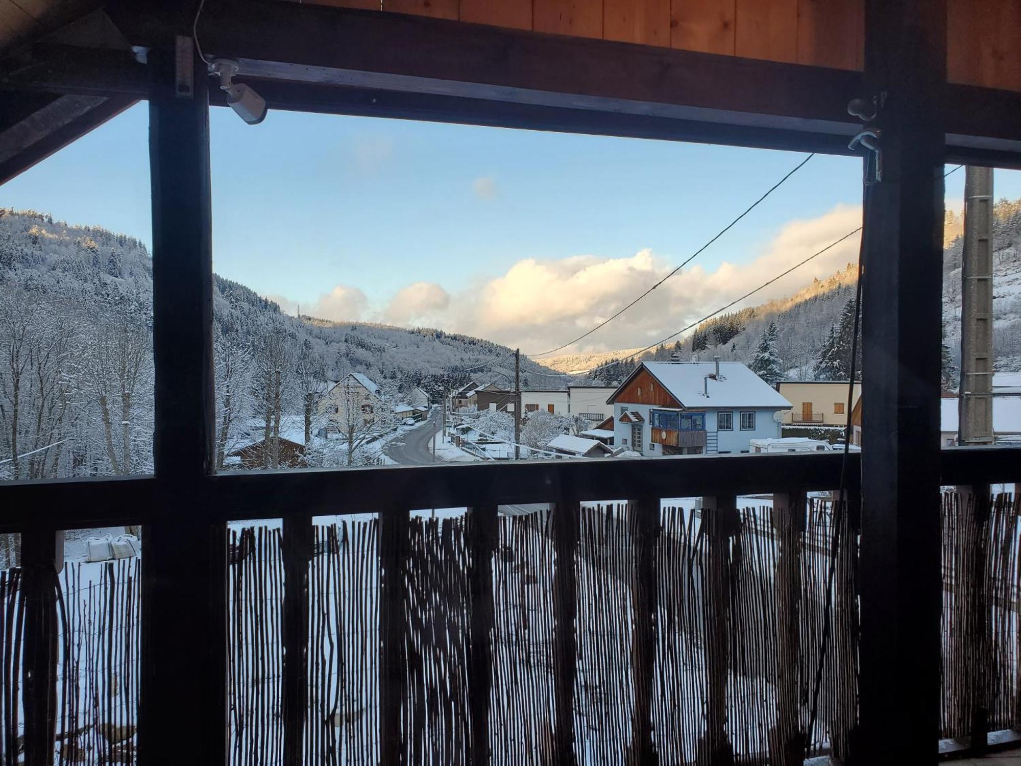 Chez Ester Plainfaing Bagian luar foto